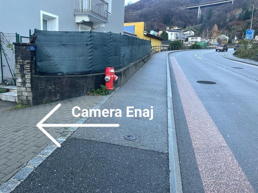 Camera Enaj Cadenazzo Экстерьер фото